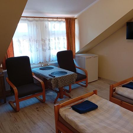 Pokoje Goscinne U Anka Reszel Kültér fotó